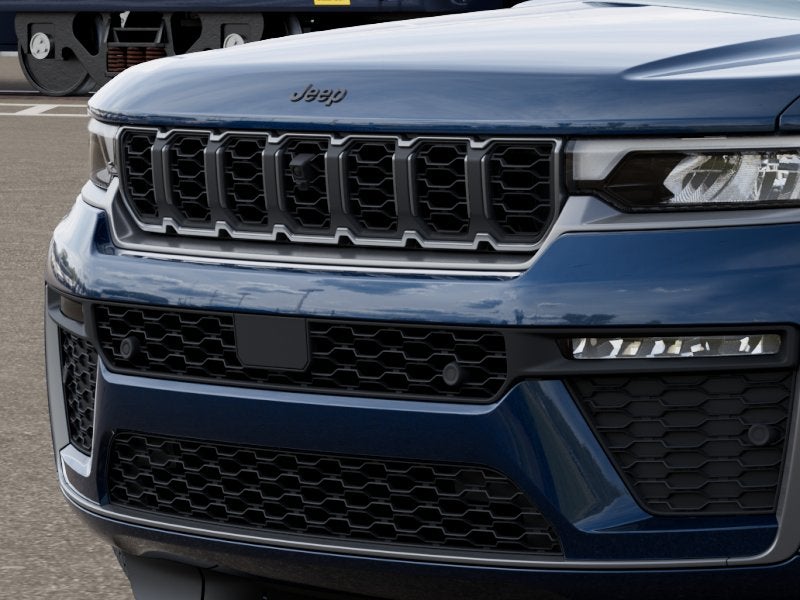2027 Jeep Grand Cherokee GRAND CHEROKEE LIMITED RESERVE 4X4
