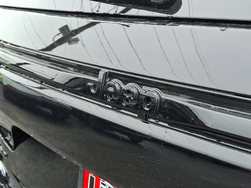 2027 Jeep Grand Cherokee Altitude