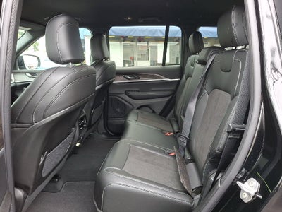 2027 Jeep Grand Cherokee Altitude