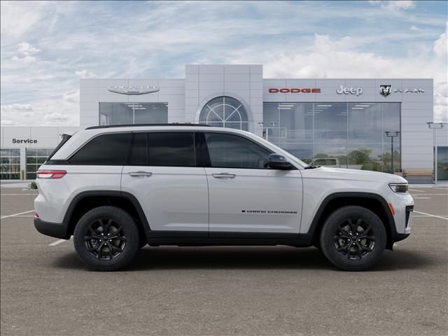2026 Jeep Grand Cherokee Laredo