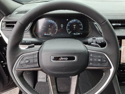 2027 Jeep Grand Cherokee Laredo Altitude