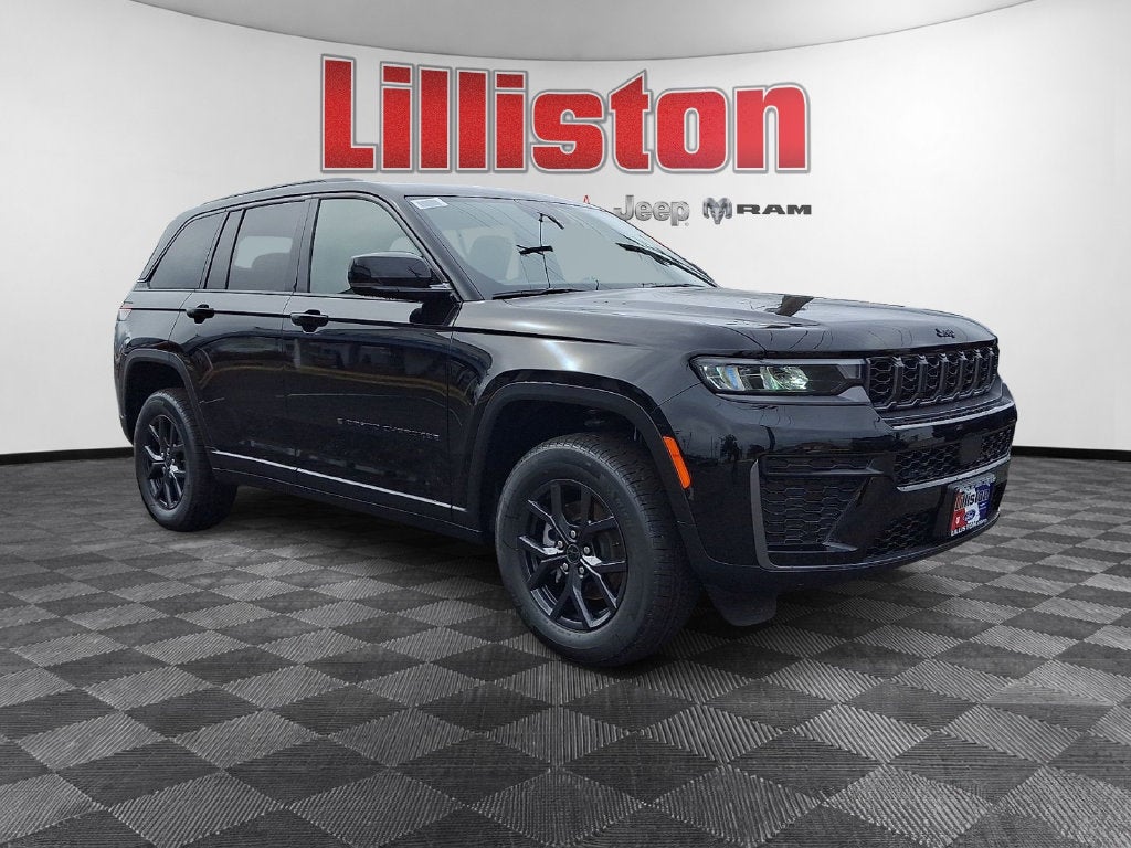 2027 Jeep Grand Cherokee Laredo Altitude