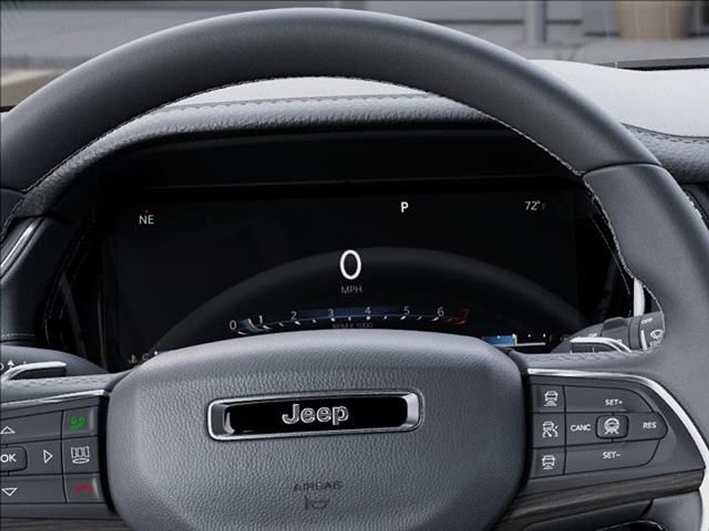 2026 Jeep Grand Cherokee Laredo Altitude