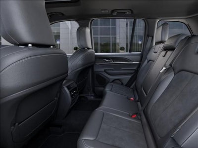 2026 Jeep Grand Cherokee Laredo Altitude