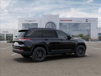 2026 Jeep Grand Cherokee Laredo