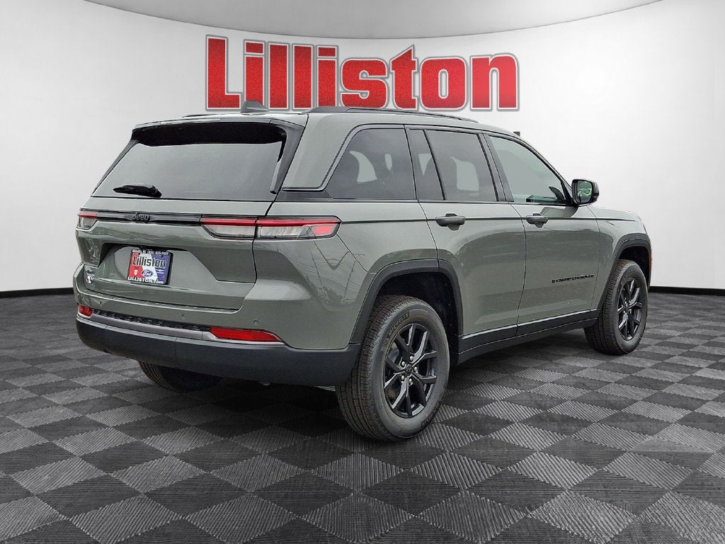 2027 Jeep Grand Cherokee Altitude