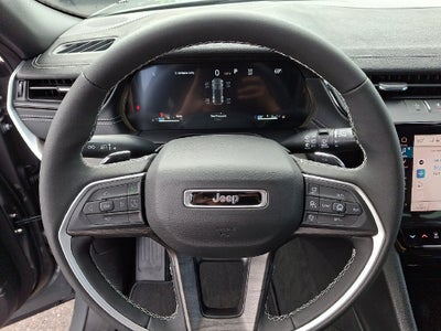 2027 Jeep Grand Cherokee Laredo Altitude