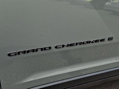 2027 Jeep Grand Cherokee Laredo Altitude