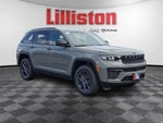 2027 Jeep Grand Cherokee Laredo Altitude