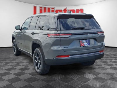 2027 Jeep Grand Cherokee Laredo Altitude