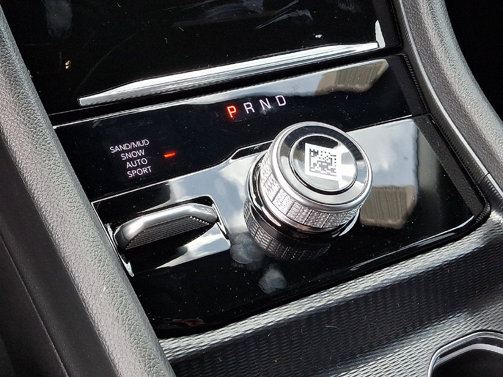 2027 Jeep Grand Cherokee Laredo Altitude