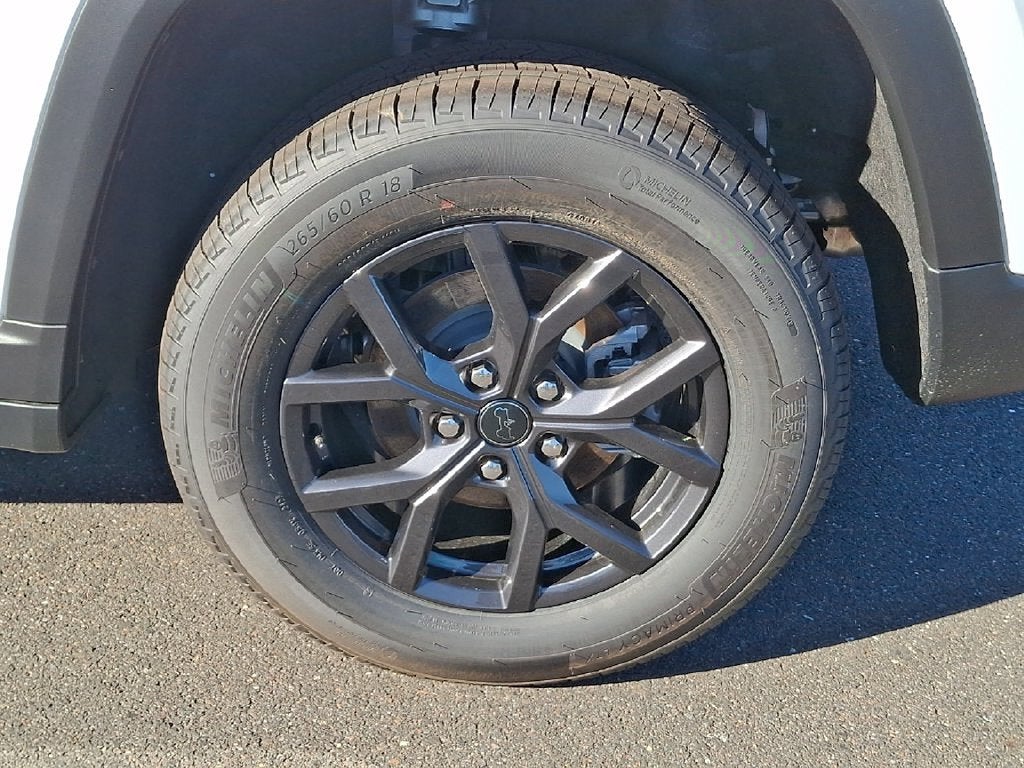 2027 Jeep Grand Cherokee Altitude