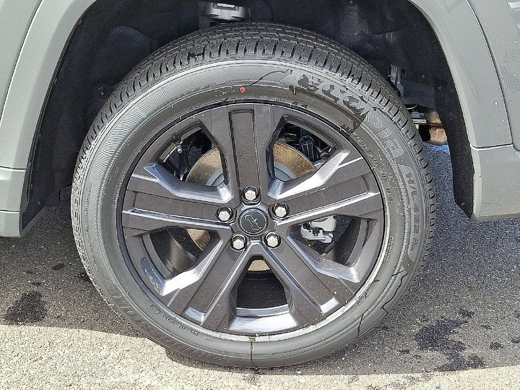 2027 Jeep Grand Cherokee Limited Reserve