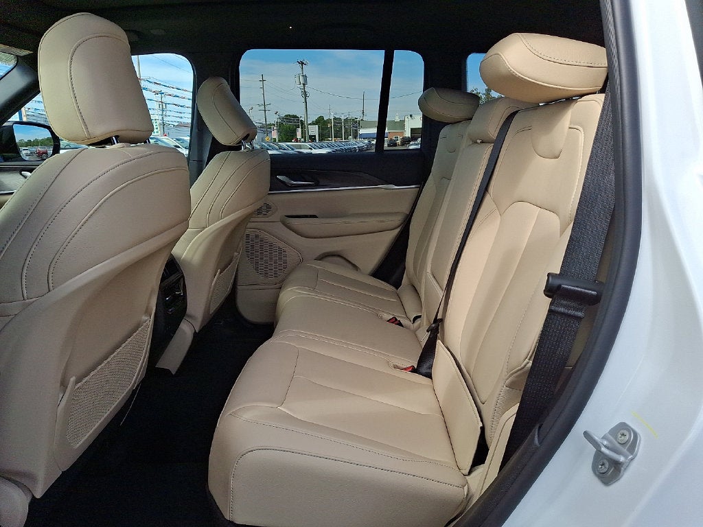 2027 Jeep Grand Cherokee Limited