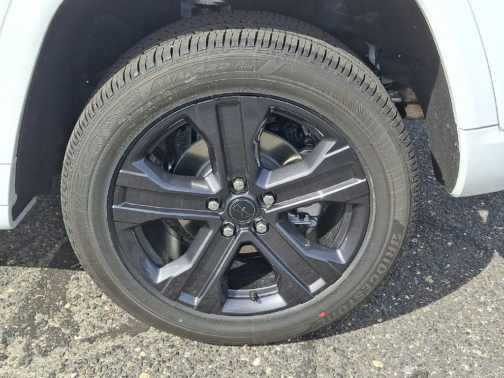 2027 Jeep Grand Cherokee Limited Reserve