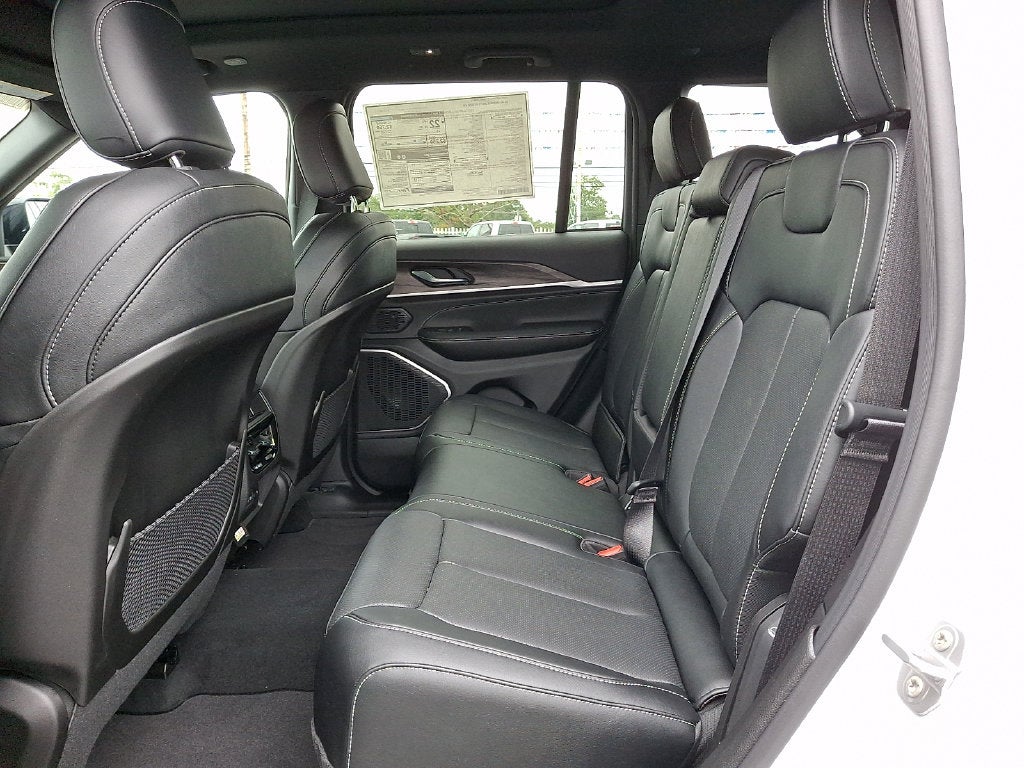 2026 Jeep Grand Cherokee Limited Reserve