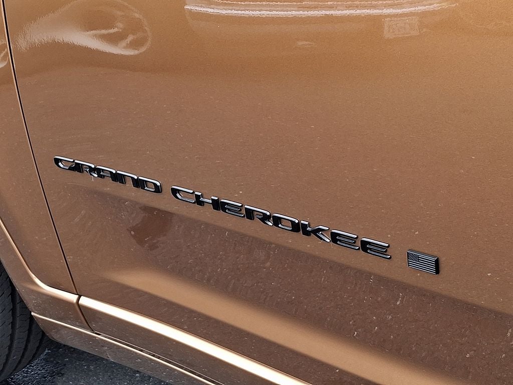 2026 Jeep Grand Cherokee Limited Reserve