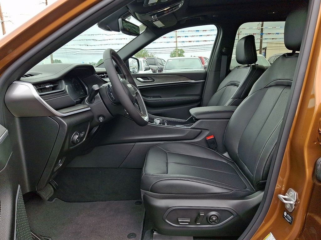 2026 Jeep Grand Cherokee Limited Reserve