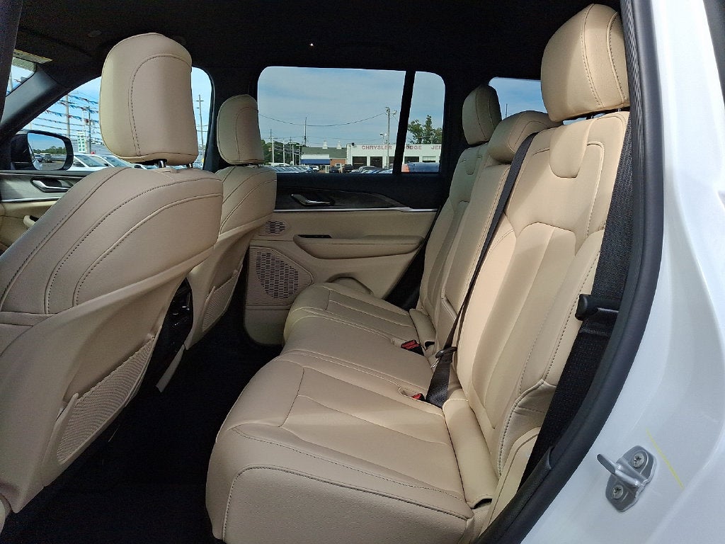 2027 Jeep Grand Cherokee Limited