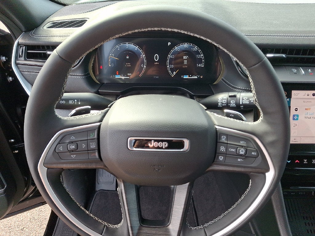 2027 Jeep Grand Cherokee Limited Reserve