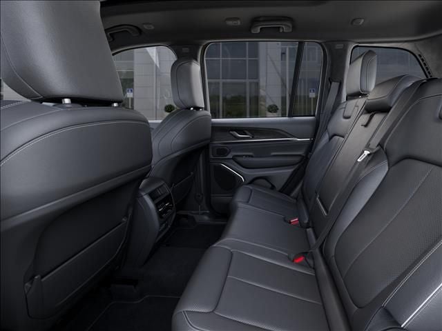 2025 Jeep Grand Cherokee Overland