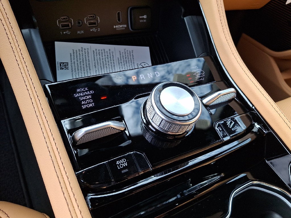 2027 Jeep Grand Cherokee Summit
