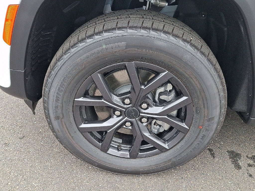 2027 Jeep Grand Cherokee L Laredo Altitude