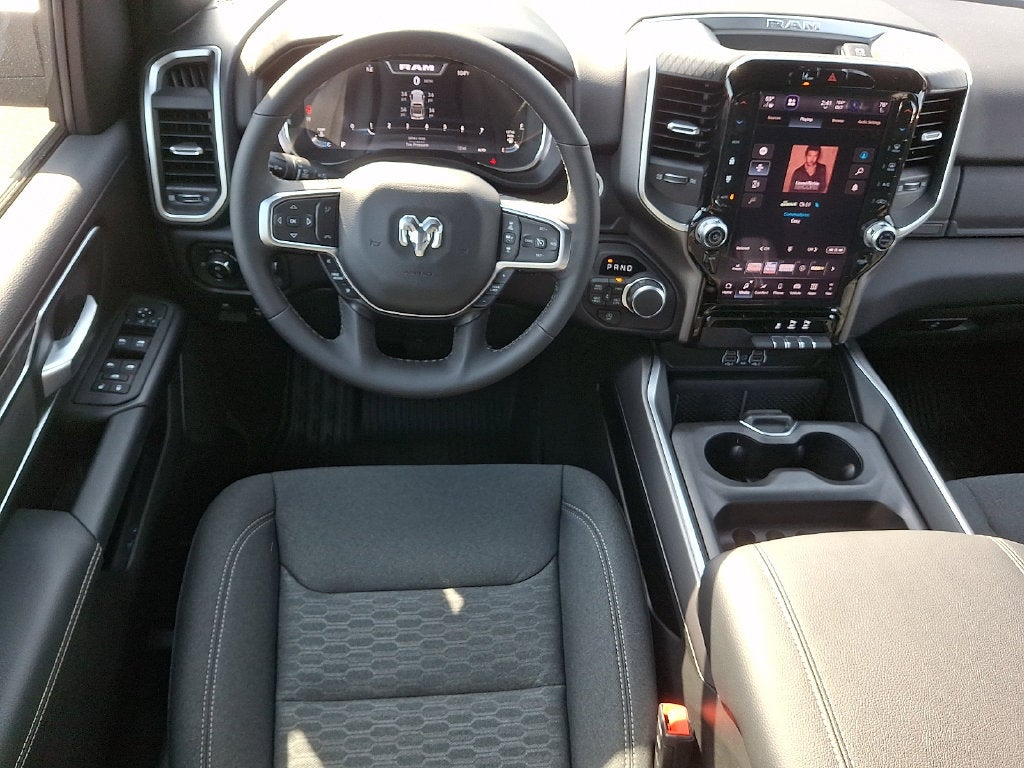 2027 RAM 1500 Big Horn/Lone Star