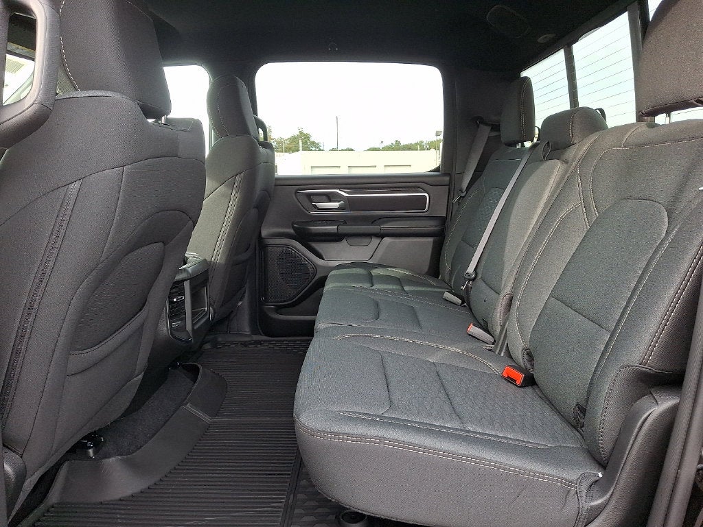 2027 RAM 1500 Big Horn/Lone Star