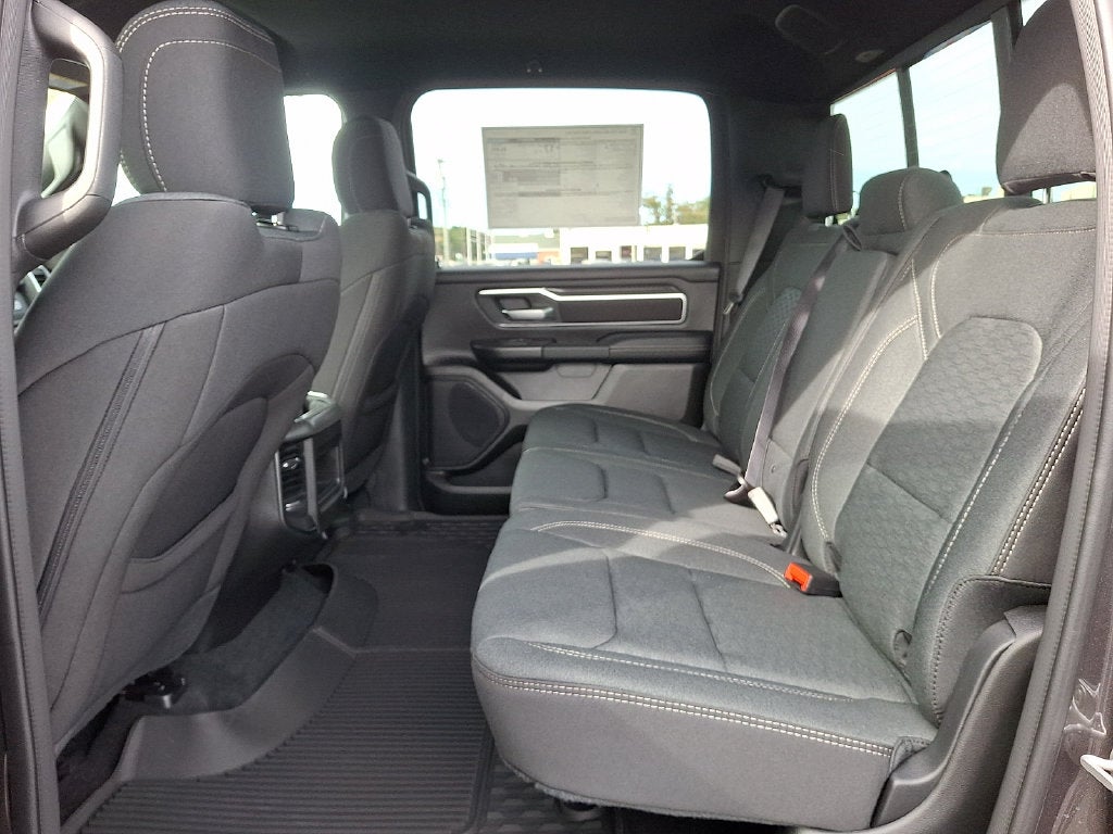 2027 RAM 1500 Big Horn/Lone Star