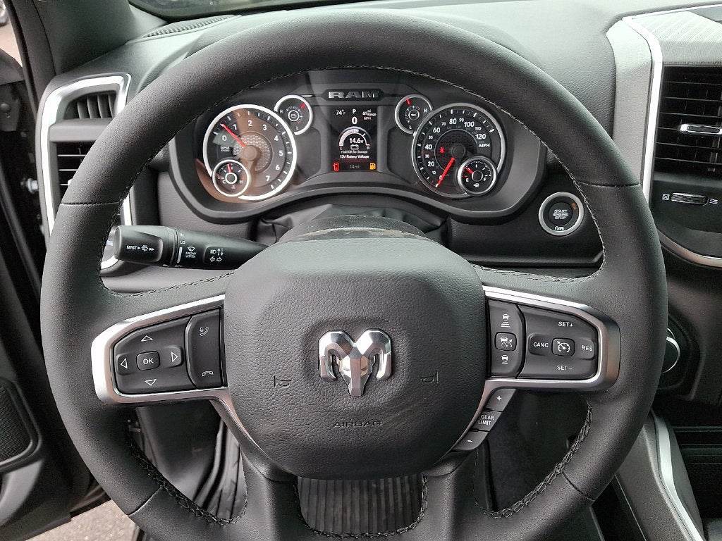 2027 RAM 1500 Big Horn/Lone Star