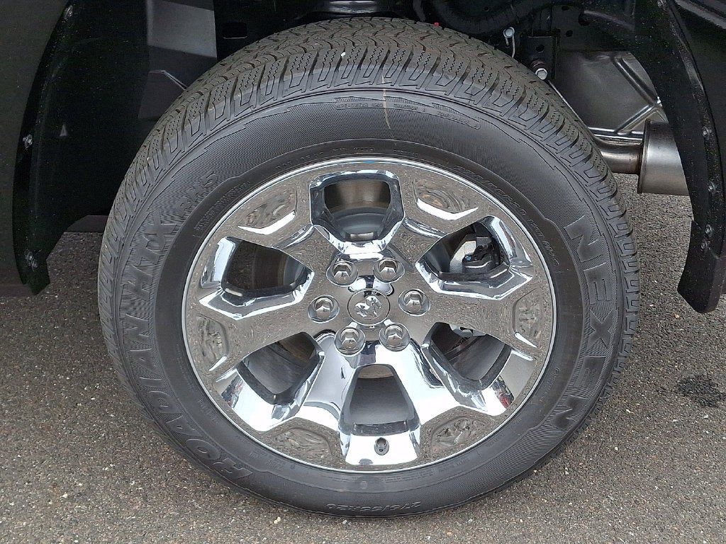 2027 RAM 1500 Big Horn/Lone Star