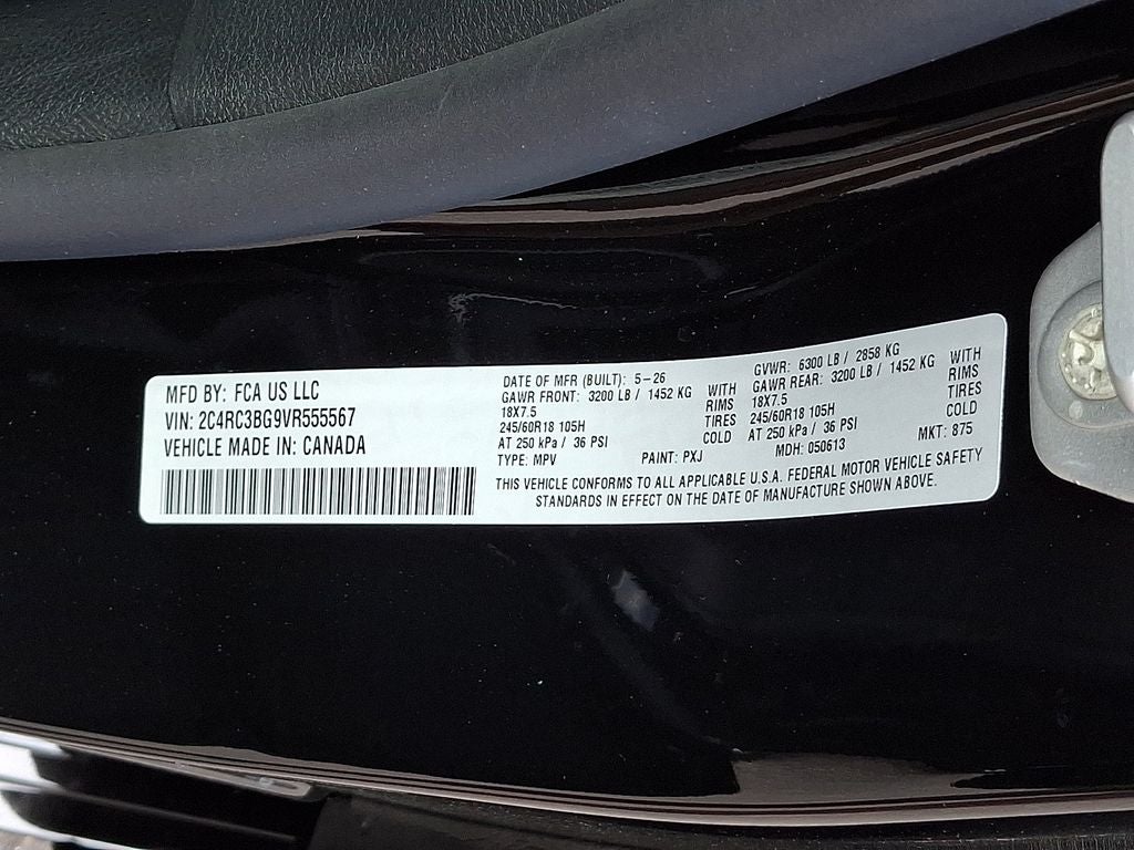 2027 Chrysler Pacifica Select