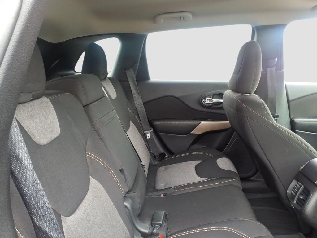 2017 Jeep Cherokee Sport FWD