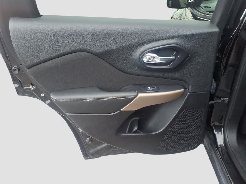 2017 Jeep Cherokee Sport FWD