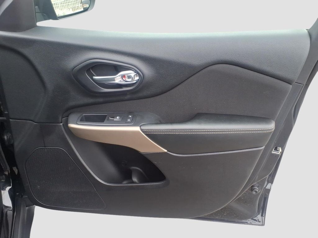 2017 Jeep Cherokee Sport FWD