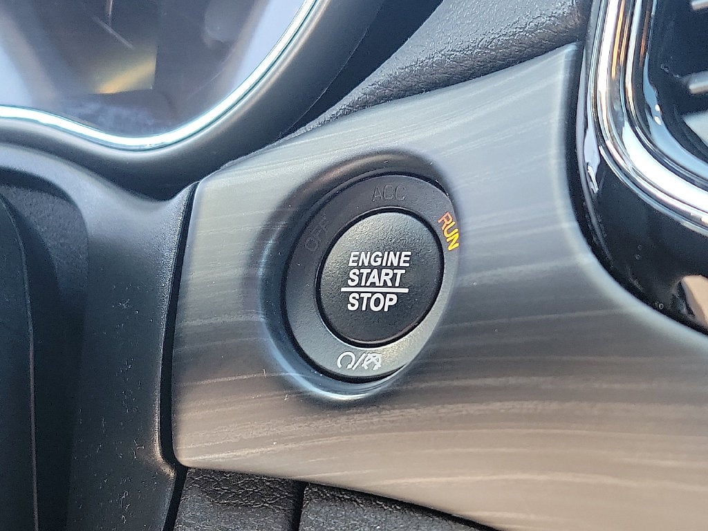 2021 Jeep Grand Cherokee Laredo X 4x4