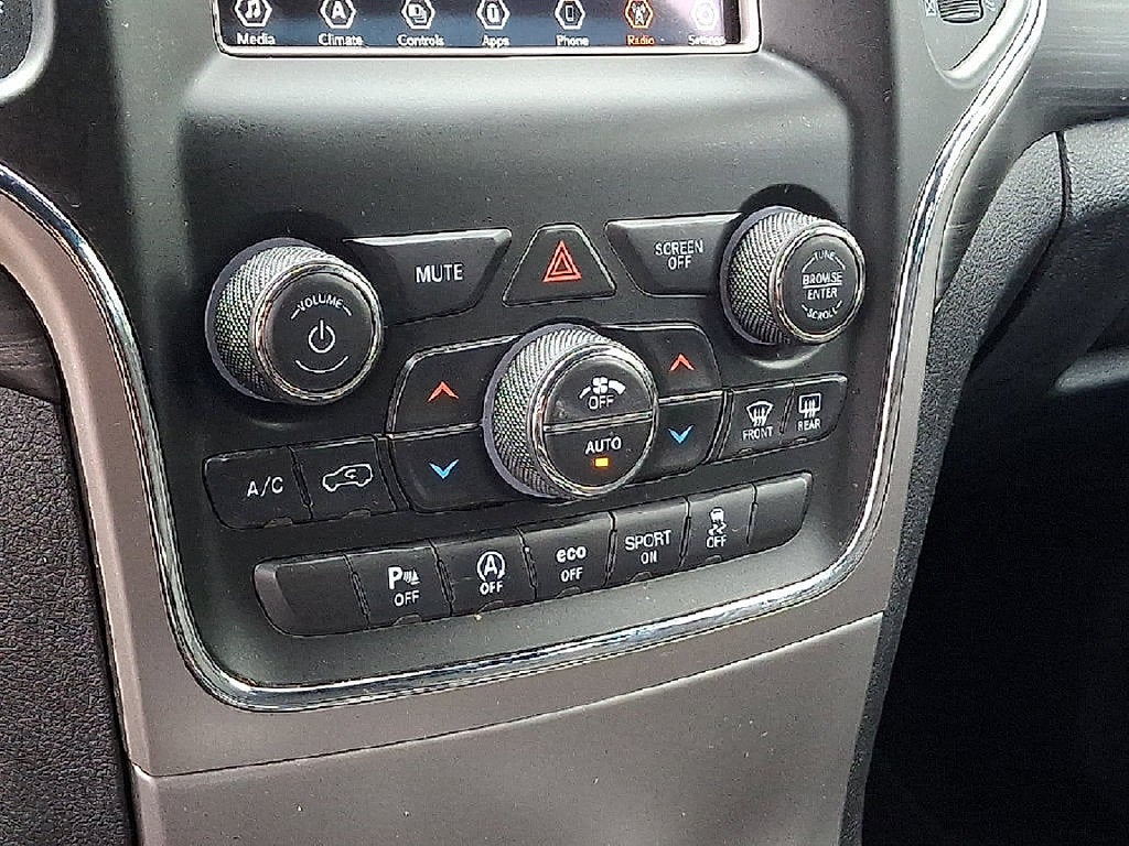 2021 Jeep Grand Cherokee Laredo E 4x4