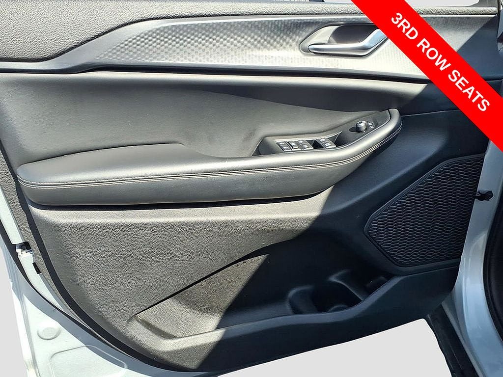 2023 Jeep Grand Cherokee L Laredo 4x4