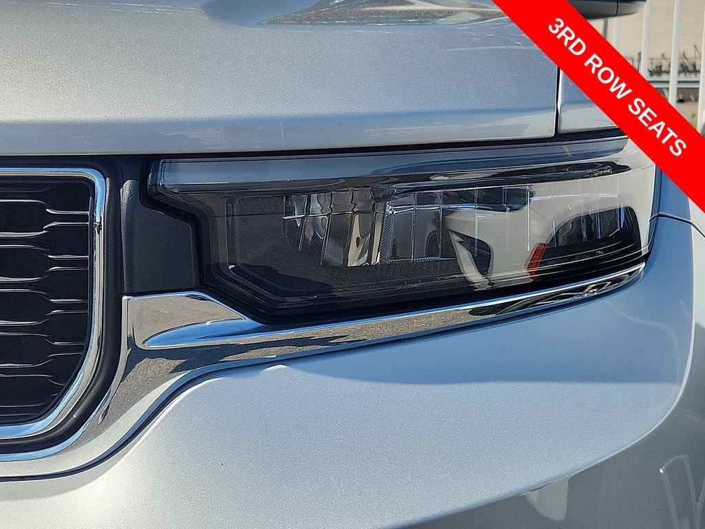 2023 Jeep Grand Cherokee L Laredo 4x4