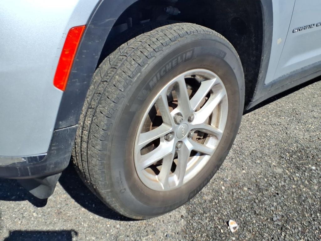 2023 Jeep Grand Cherokee L Laredo 4x4