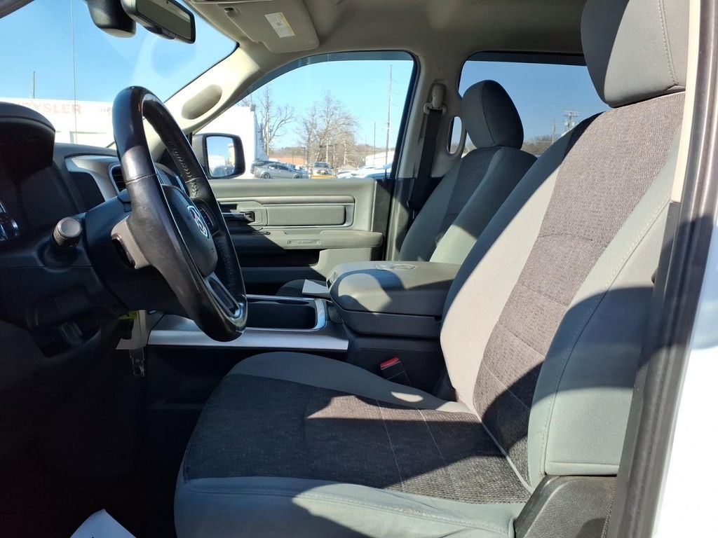 2018 RAM 1500 Big Horn Crew Cab 4x4 5'7' Box