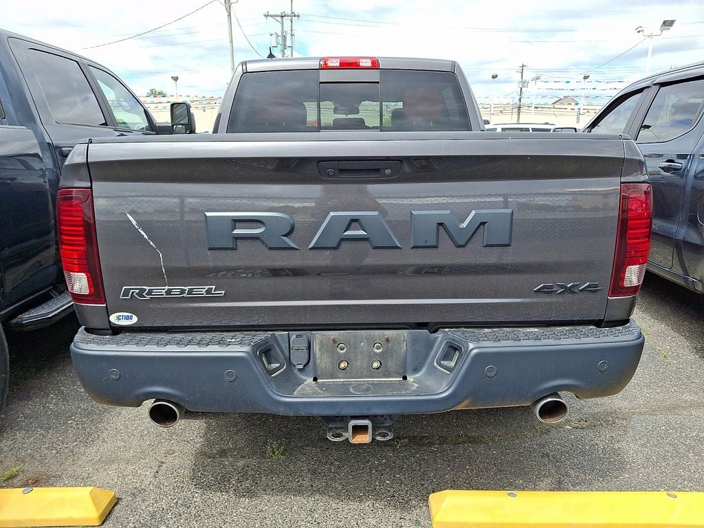2017 RAM 1500 Rebel Crew Cab 4x4 5'7' Box