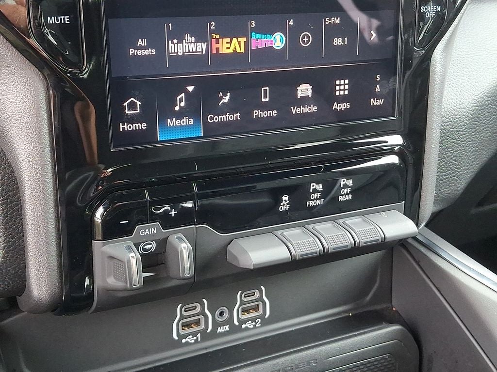 2025 RAM 1500 Big Horn Crew Cab 4x4 5'7' Box