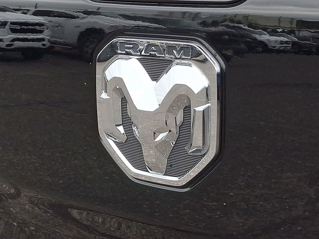 2021 RAM 1500 Big Horn Crew Cab 4x4 5'7' Box