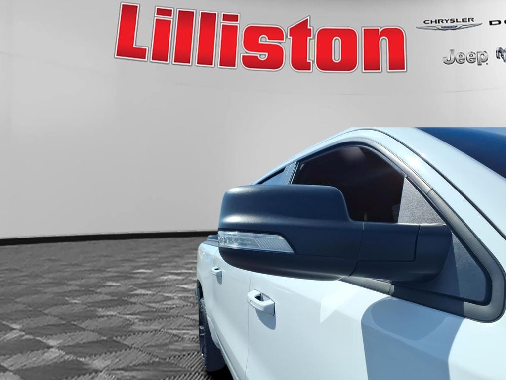 2022 RAM 1500 Big Horn Crew Cab 4x4 5'7' Box