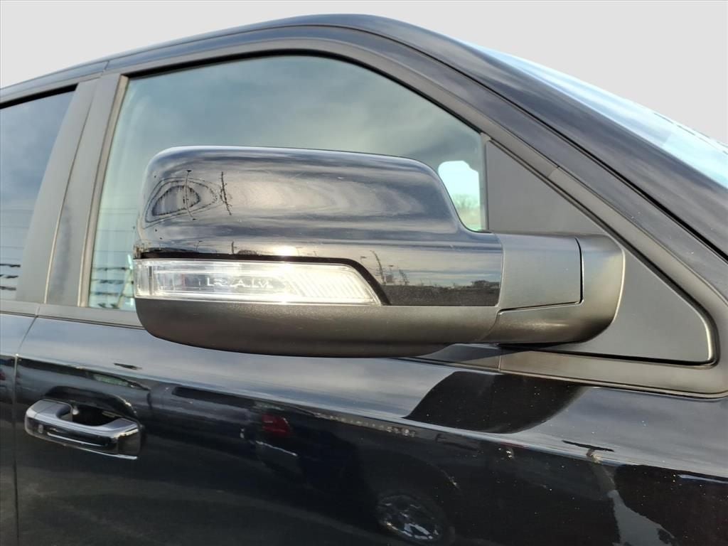 2020 RAM 1500 Limited Crew Cab 4x4 5'7' Box