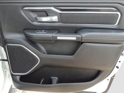 2020 RAM 1500 Laramie Crew Cab 4x4 5'7' Box