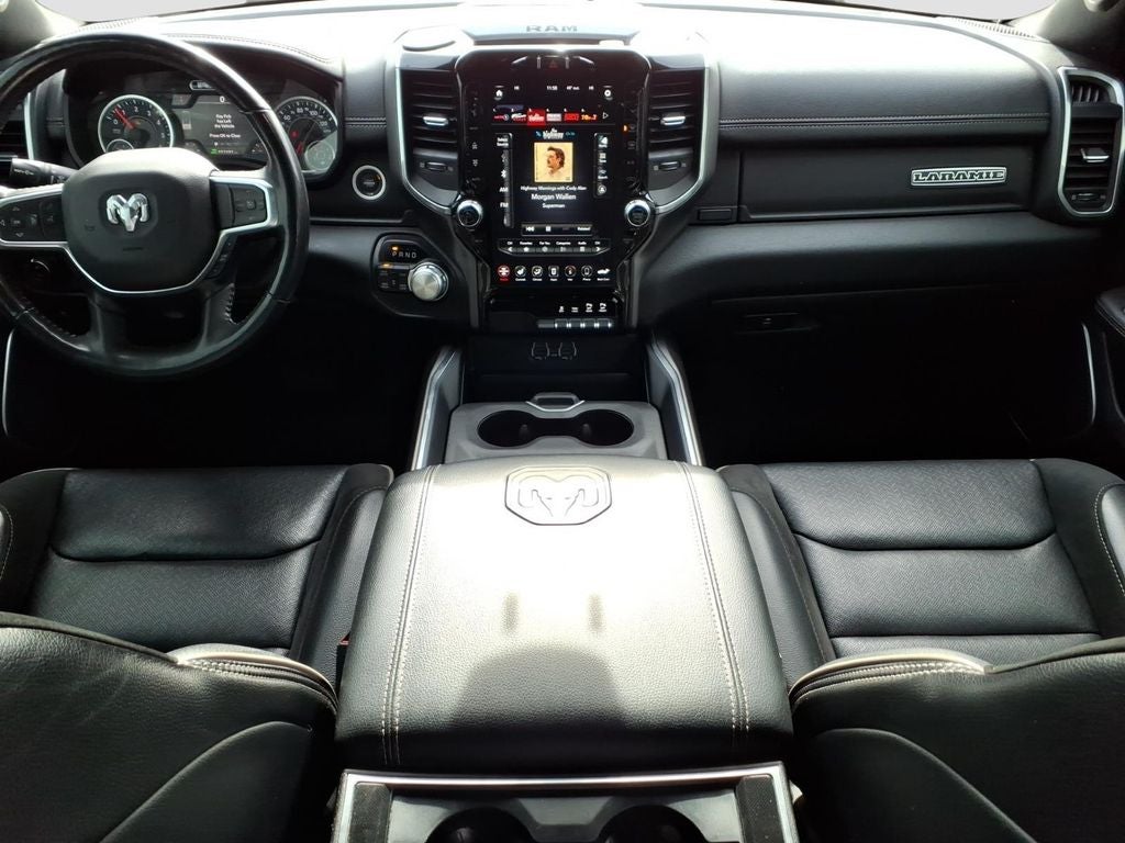 2020 RAM 1500 Laramie Crew Cab 4x4 5'7' Box