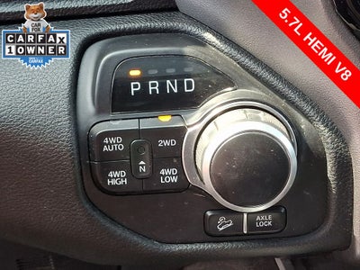 2020 RAM 1500 Big Horn Crew Cab 4x4 6'4' Box